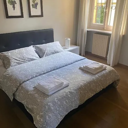 Langhe, Villa *