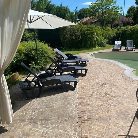 Villa Langhe, *